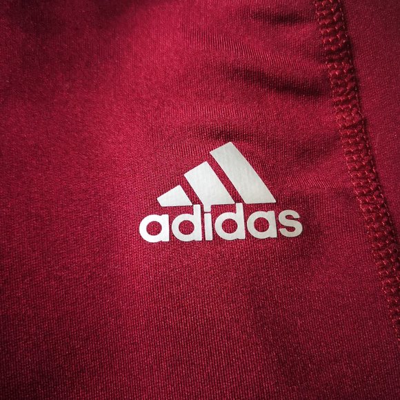 **SOLD**Adidas Red lepard print workout leggings - Picture 3 of 8